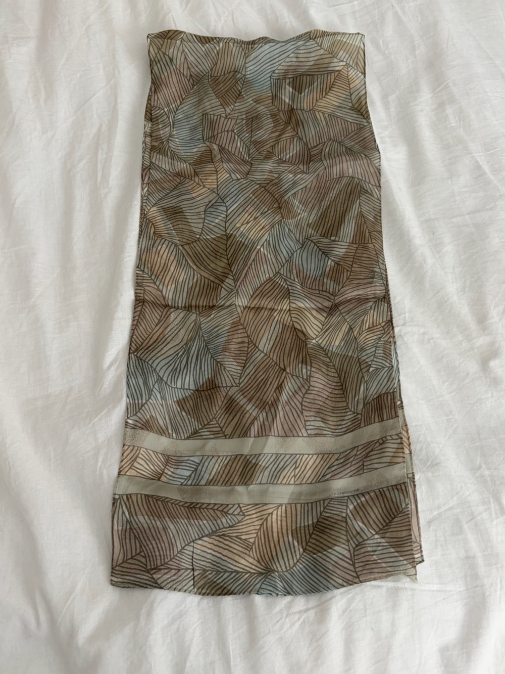 VTG Liz Claiborne Geometric Print Scarf in Brown + cream Like New